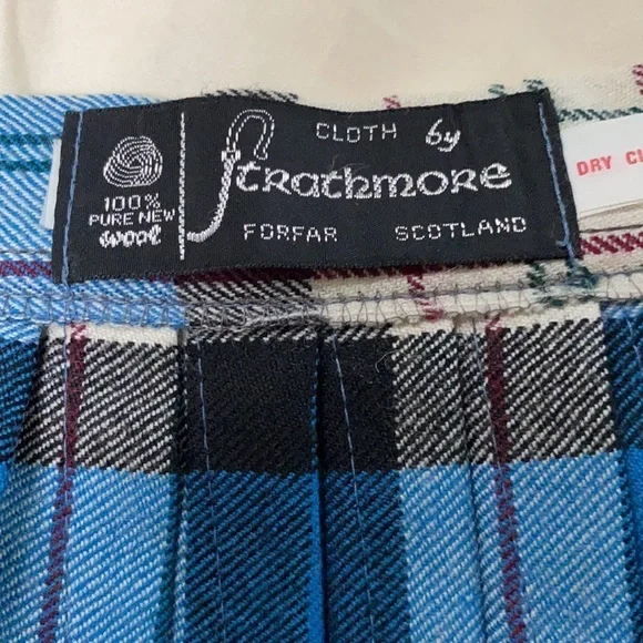 Authentic Strathmore Scotland wool wrap-around kilt - Picture 3 of 10